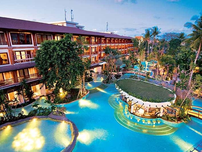 Padma Legian 5*