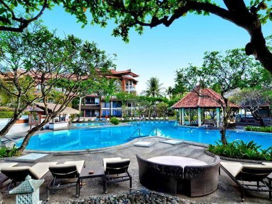 teren hotelu, basen