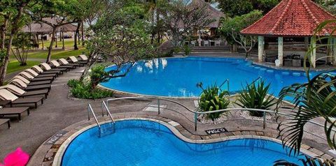 teren hotelu, basen