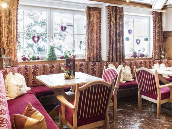 Innertalerhof Wohlfuhlhotel 4*