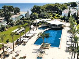 obiekt, teren hotelu, basen