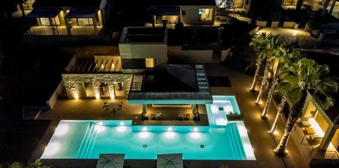 obiekt, teren hotelu, basen