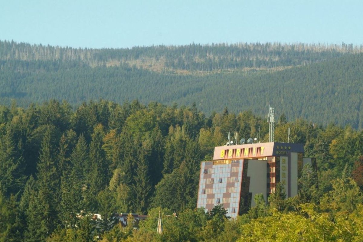 obiekt, budynek główny, teren hotelu