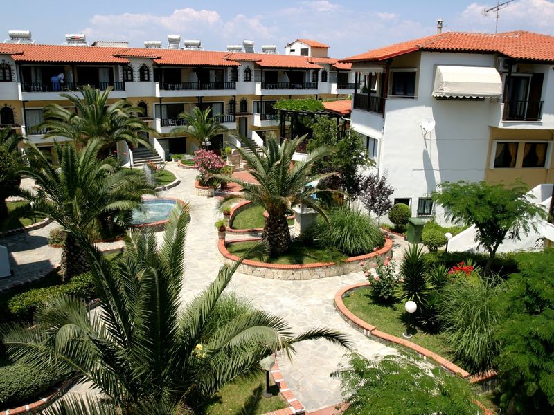 Ioli Village