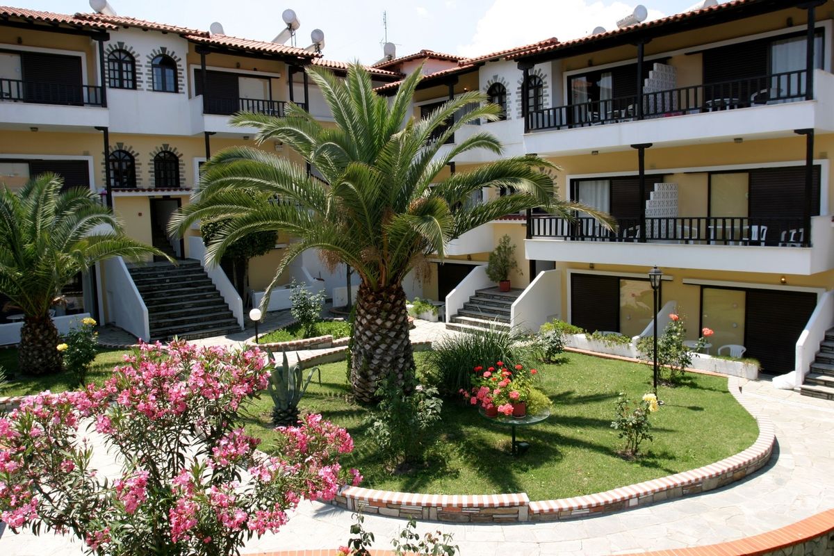obiekt, teren hotelu
