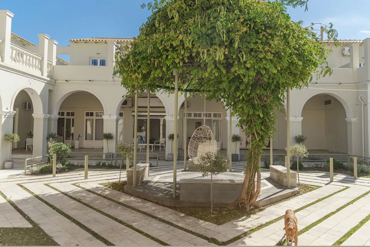 obiekt, teren hotelu