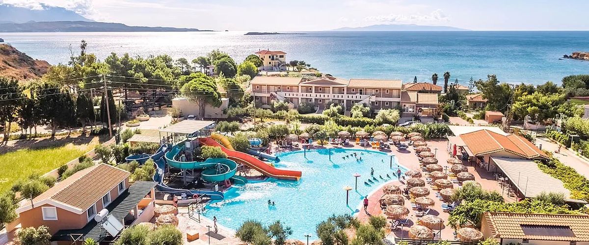 teren hotelu, basen, aquapark