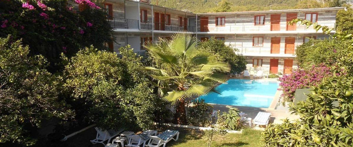 góry, teren hotelu, basen