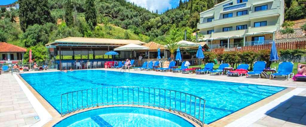 obiekt, teren hotelu, basen