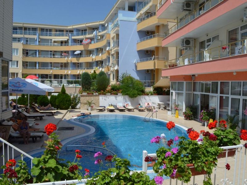 Iris (Sveti Vlas)