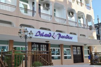 Island Paradise Inn