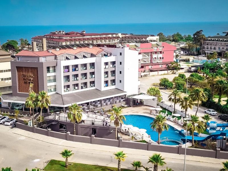 Istanbul Beach Hotel (ex. Blauhimmel)