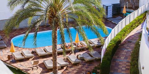 basen, budynek główny