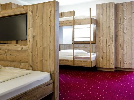 Jagerhof 4*