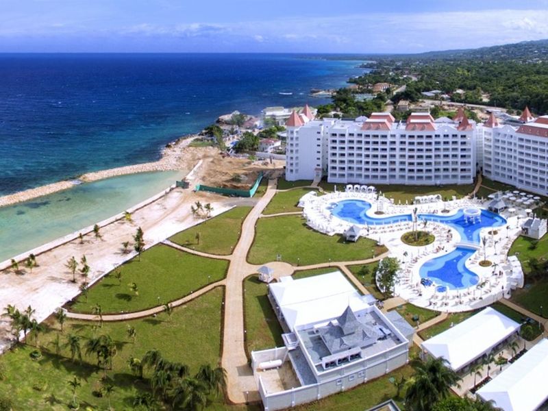 Bahia Principe Luxury Runaway Bay