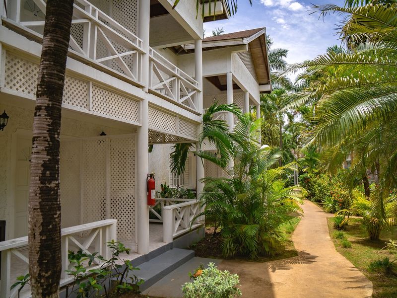 Merrils Beach Resort