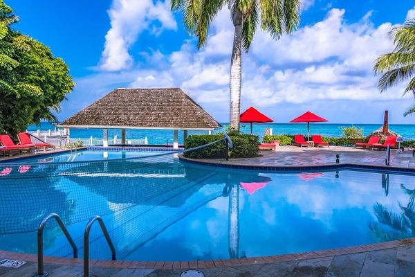 Grand Decameron Montego Beach