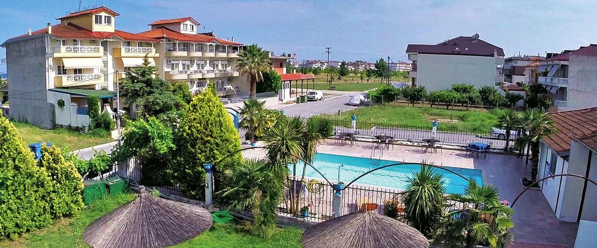 obiekt, teren hotelu, basen