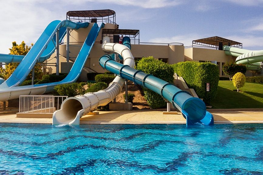basen, aquapark, zjeżdżalnia