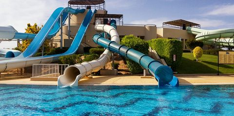 basen, aquapark, zjeżdżalnia
