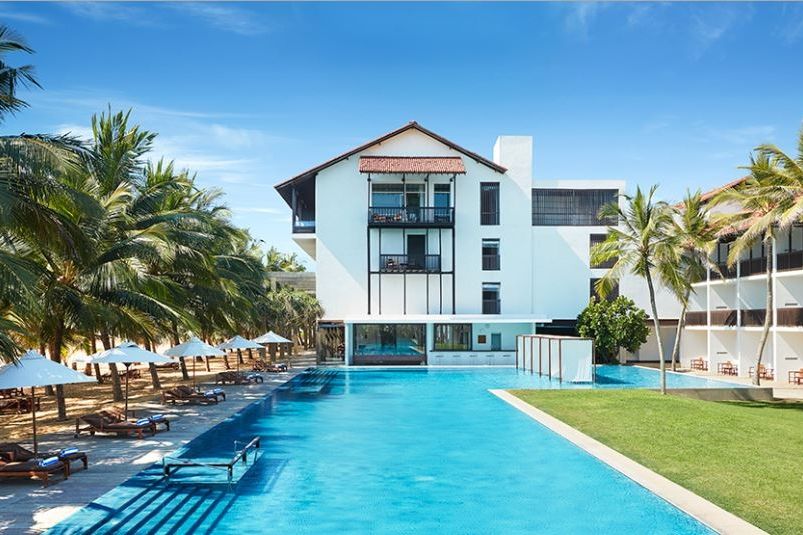 obiekt, teren hotelu, basen