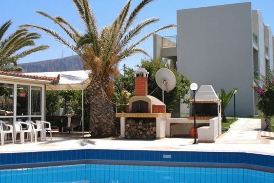 obiekt, teren hotelu, basen