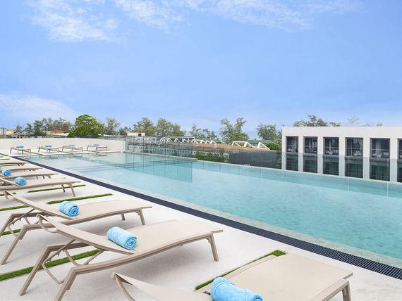 teren hotelu, basen