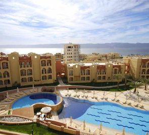 Marina Plaza