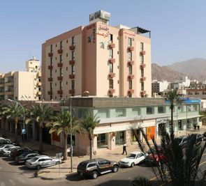 Raad Hotel