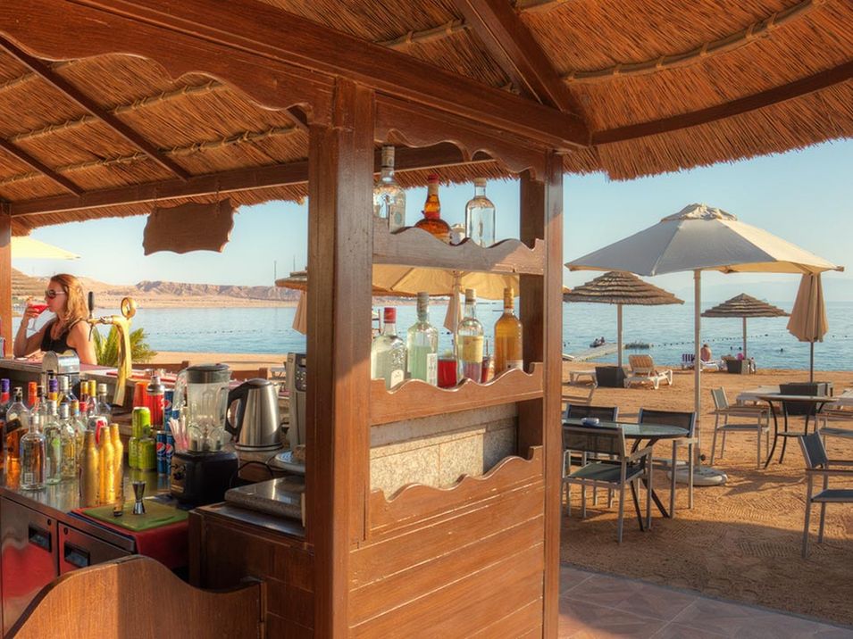 beach bar