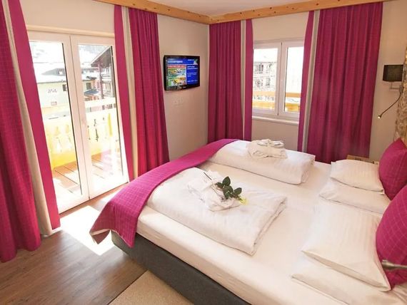 JUFA Alpenhotel Saalbach 4*