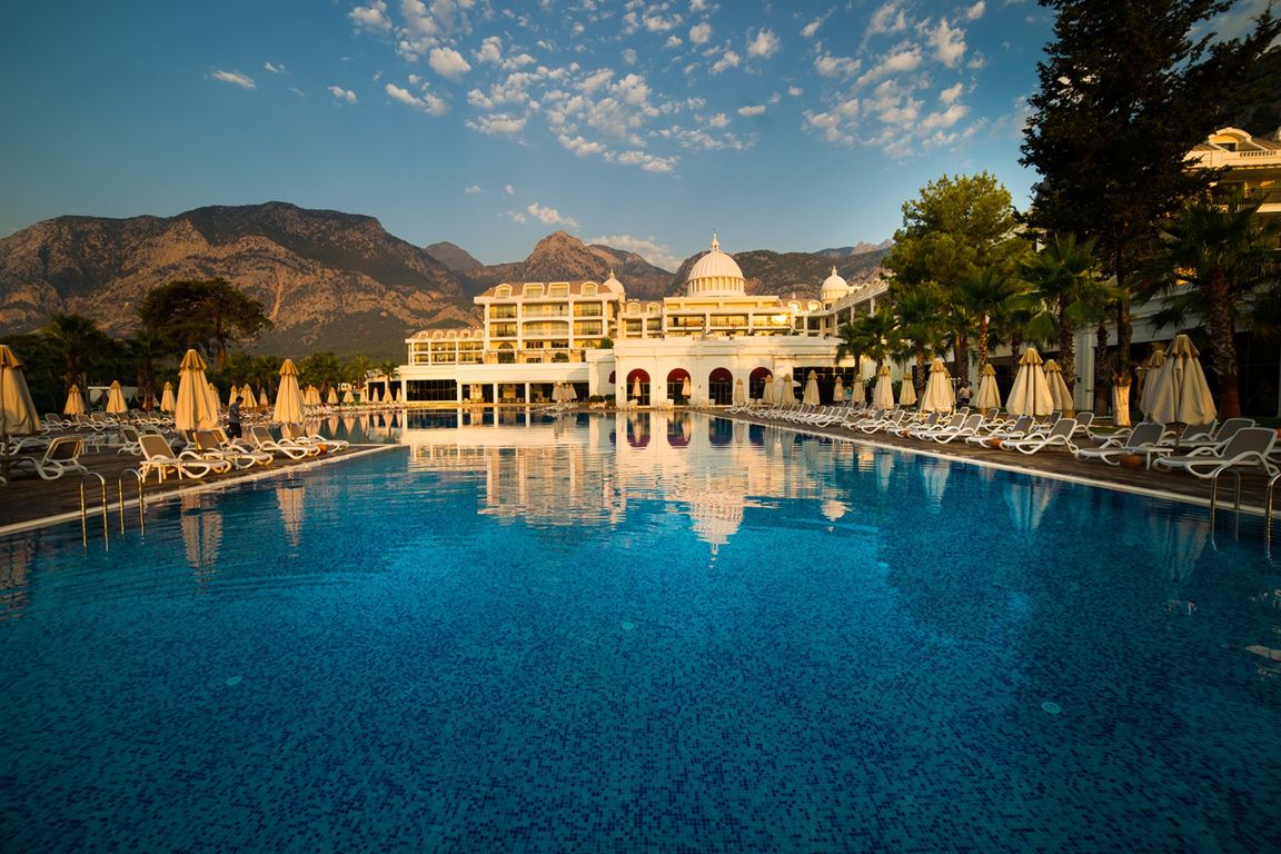 teren hotelu, basen