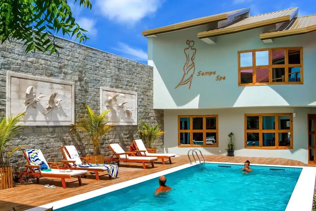 obiekt, teren hotelu, basen