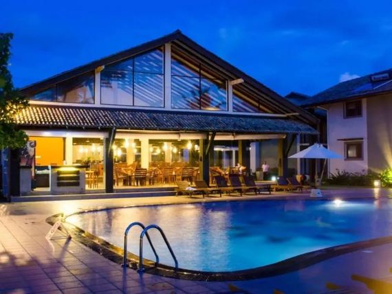Kamili Beach Resort