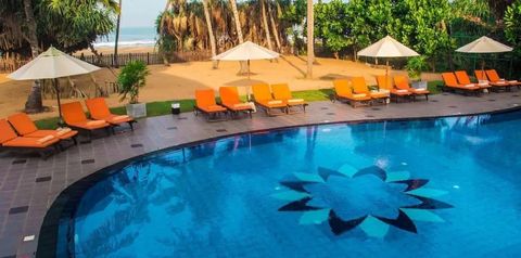 teren hotelu, plaża, basen