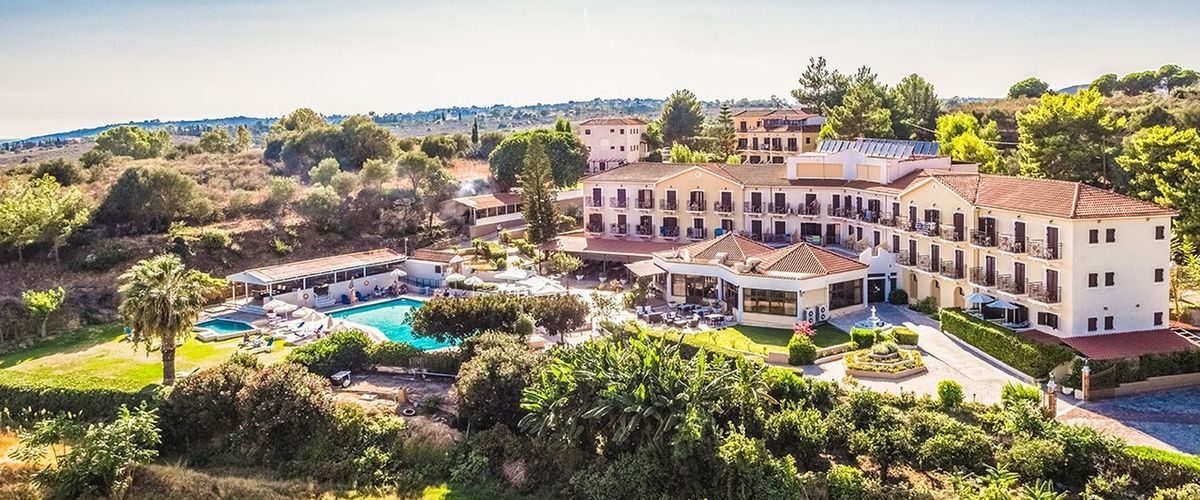 budynek główny, basen