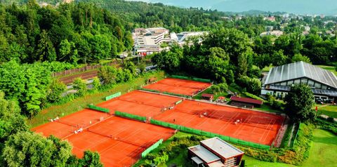 korty tenisowe, teren hotelu