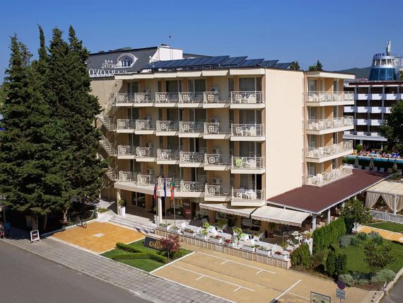 Karlovo 3*