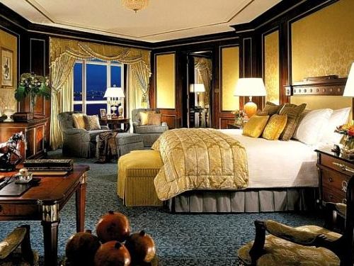 Four Seasons 5*