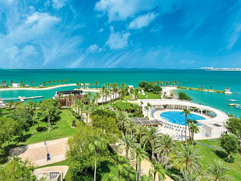 Sheraton Grand Doha Resort 5*