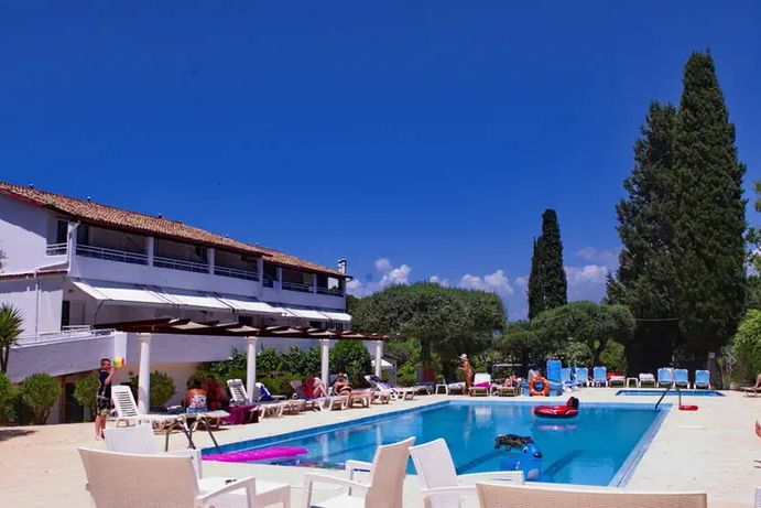 obiekt, teren hotelu, basen