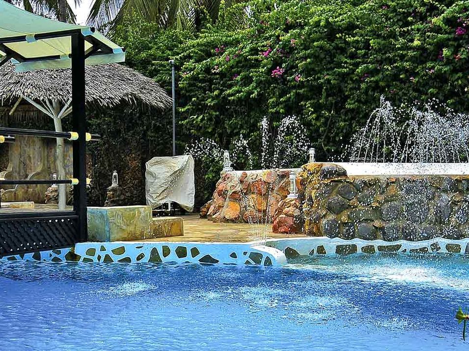 teren hotelu, basen
