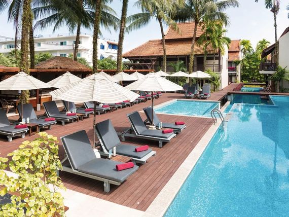 teren hotelu, basen