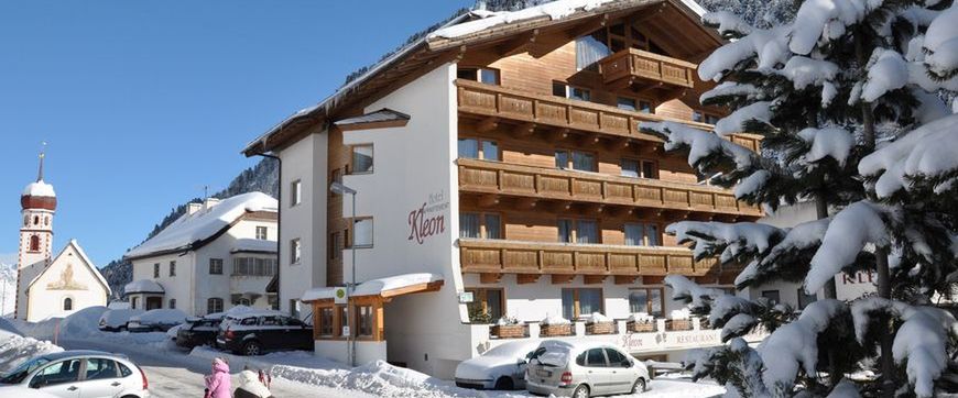 obiekt, budynek główny