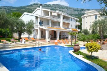 Komplex Armenko - Ponta Club