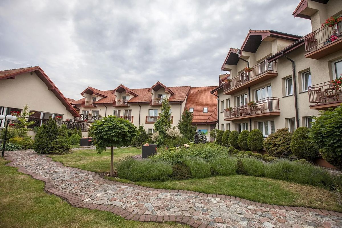 obiekt, teren hotelu