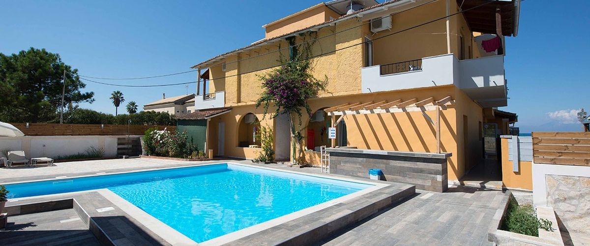 budynek główny, basen