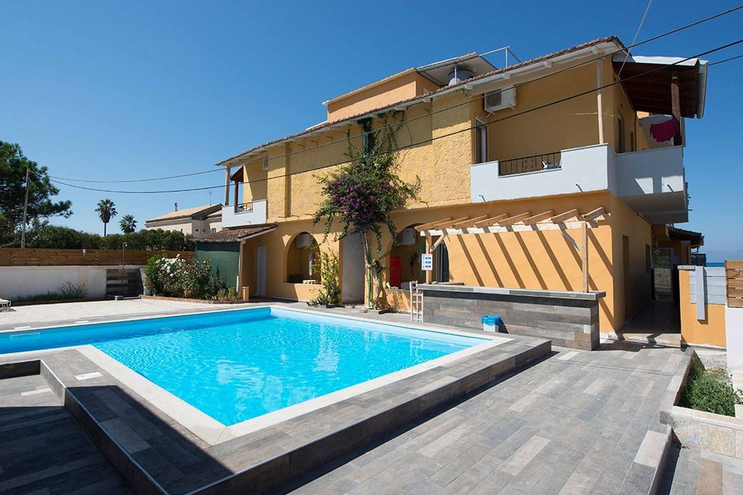 budynek główny, basen