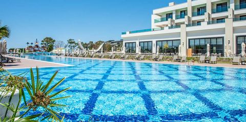 obiekt, teren hotelu, basen
