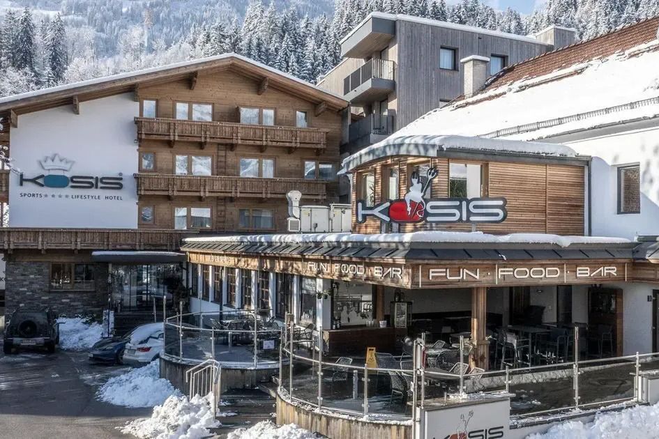 obiekt, budynek główny